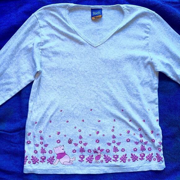 Vintage Women’s M/L Disney Winnie The Pooh Piglet 3/4 Sleeve VNeck Graphic Shirt - Picture 1 of 8